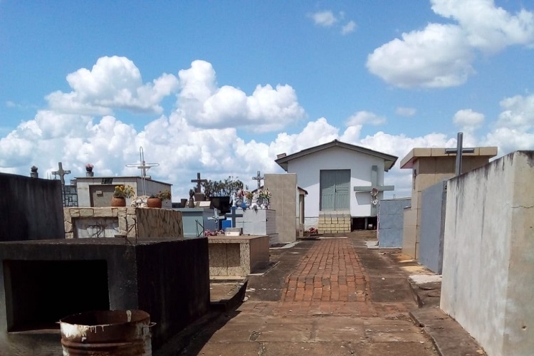 Prefeitura define prazos para limpeza e reformas em túmulos