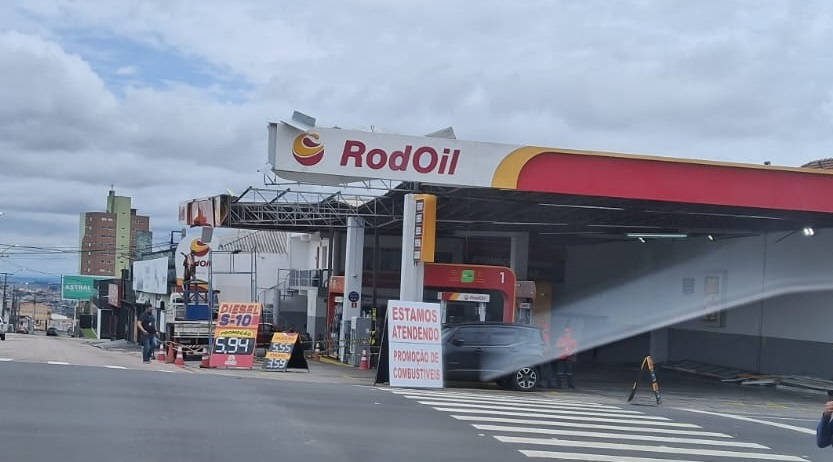 Posto que ficou destruído pelo vendaval, já está atendendo em PG