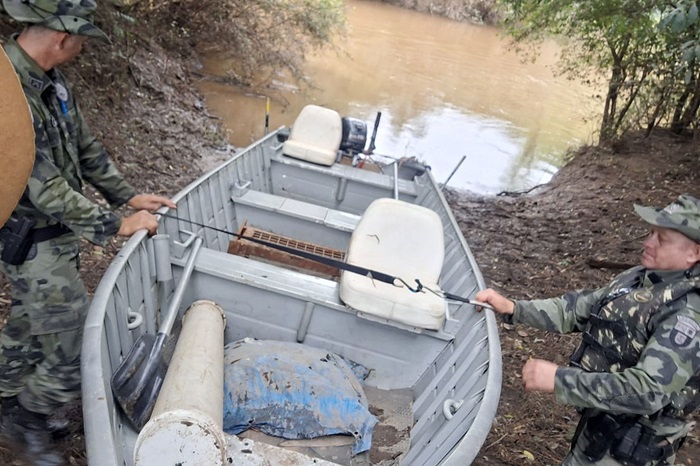 Polícia Ambiental combate pesca ilegal no Rio Tibagi, em Ponta Grossa