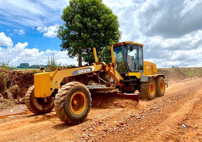 Programa Caminhos do Agro executa obras no Santa Tereza