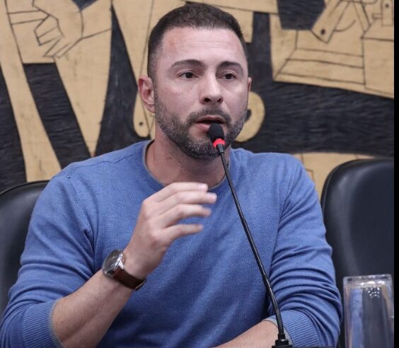 Milla se manifesta contra o aumento do número de vereadores em PG