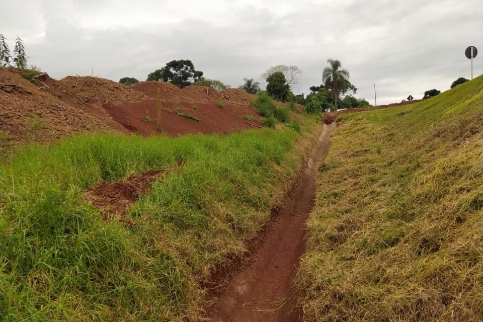 DER/PR reforça manutenção da drenagem de rodovias em Guarapuava e região