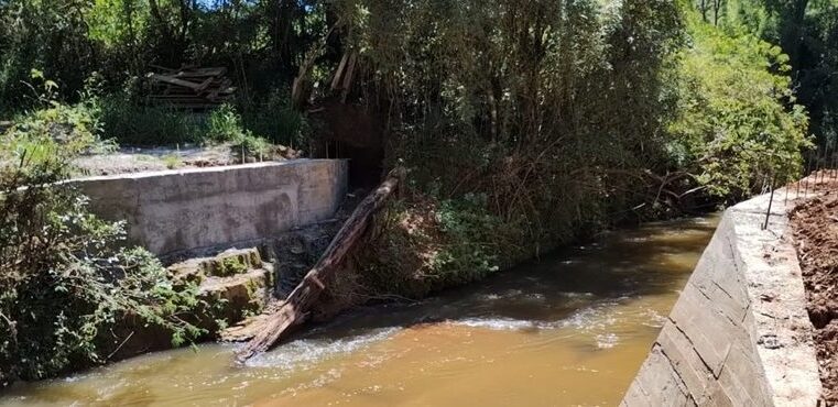 Prefeitura de Tibagi finaliza primeira parte da obra na ponte do Barreiro
