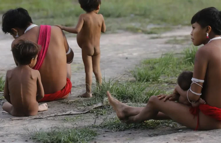 Forças Armadas levarão 15 mil cestas de alimentos aos Yanomami