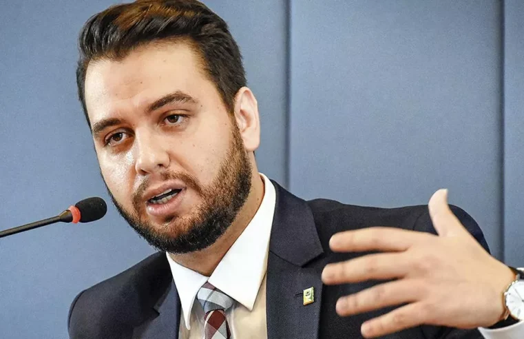 Ex-assessor de Bolsonaro é preso pela PF em Ponta Grossa