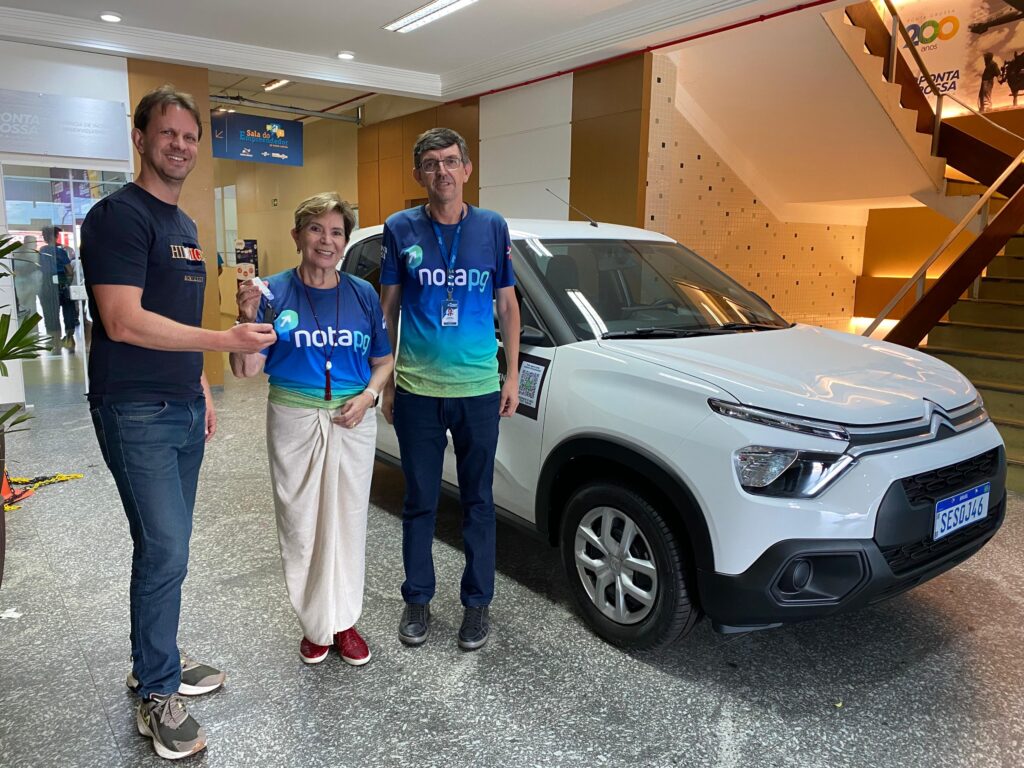 Prefeitura entrega carro zero do programa ‘Nota PG’