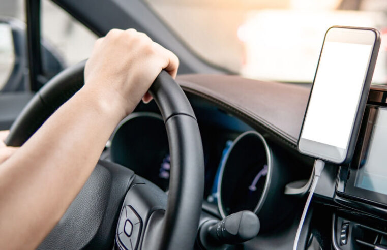 Vínculo empregatício no Uber e demais aplicativos pode gerar desemprego e crise econômica