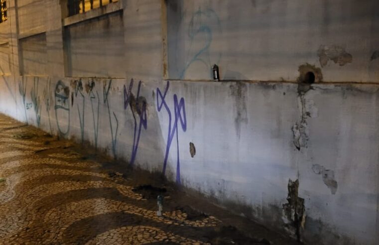 Grupo é detido em flagrante por pichação no Centro de Ponta Grossa