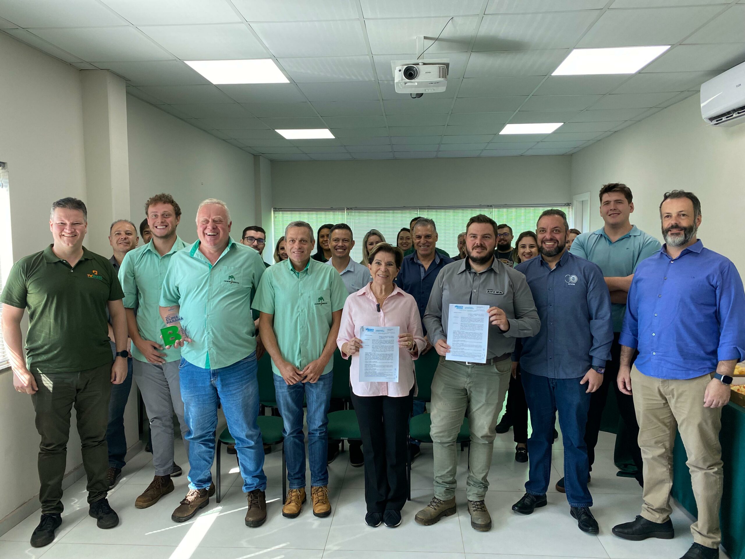 Prefeitura e NDI assinam contrato de empreitada para pavimentação em concreto