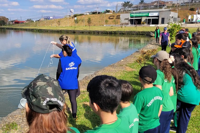 Alunos da Escola Bento Mossurunga comemoram Semana de Meio Ambiente no Parque de Olarias