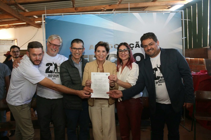 Prefeitura assina termo de cessão com a Associação de Moradores da Ocupação do Andorinhas