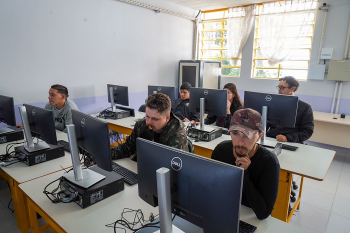 Iniciadas as matrículas da EJA nas escolas estaduais