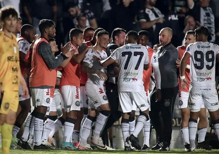 FINAL DA OITAVA RODADA MOSTRA QUE SÉRIE B NÃO TEM FAVORITOS