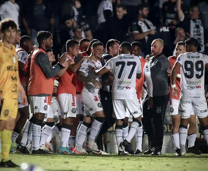FINAL DA OITAVA RODADA MOSTRA QUE SÉRIE B NÃO TEM FAVORITOS