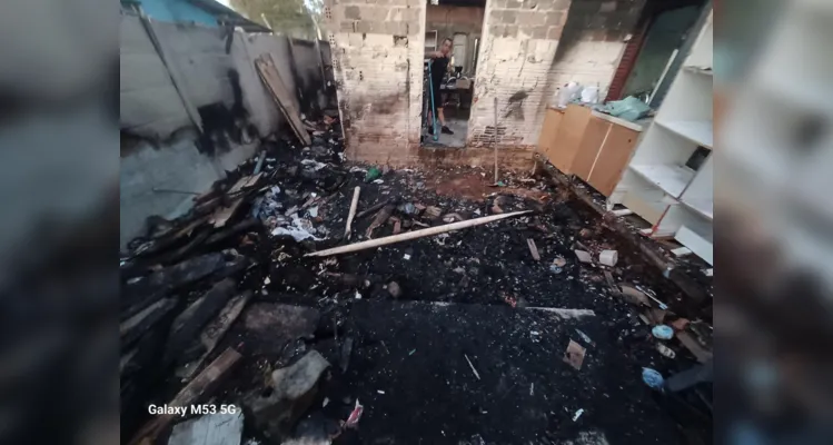 Incêndio destrói casa de ‘Duda Gaúcha’ em PG e família pede ajuda para recuperação