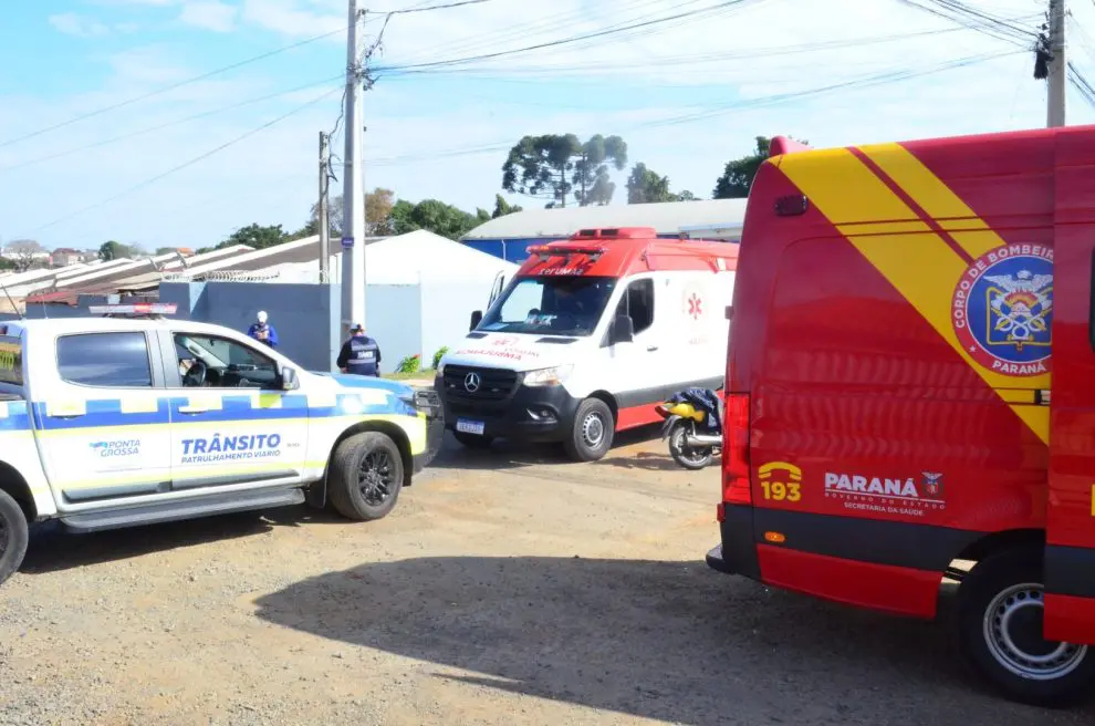 Acidente entre motos deixa um gravemente ferido em Ponta Grossa