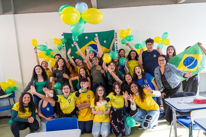 Escolas estaduais mobilizaram alunos para a abertura das Olimpíadas