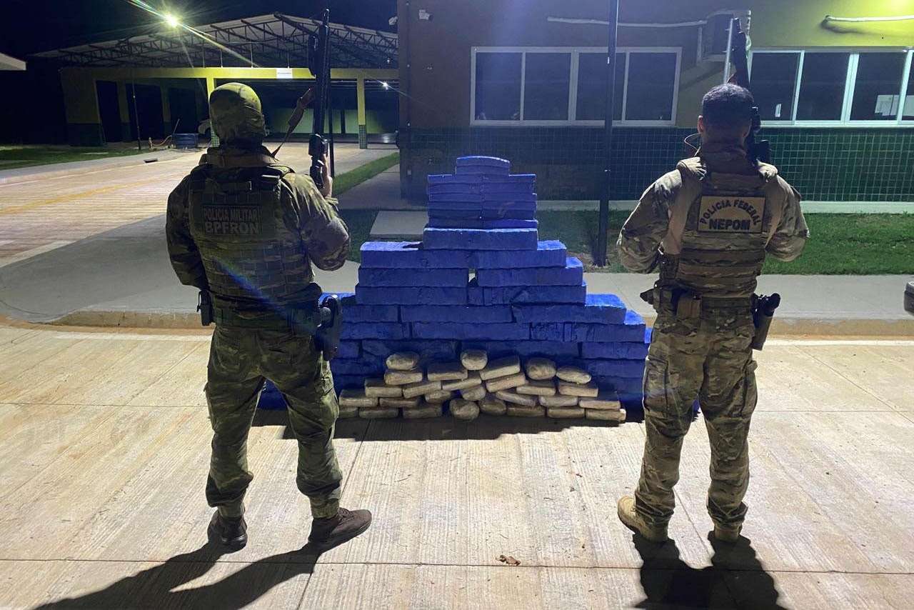 PMPR APREENDE MAIS 500 KG DE MACONHA EM GUAÍRA