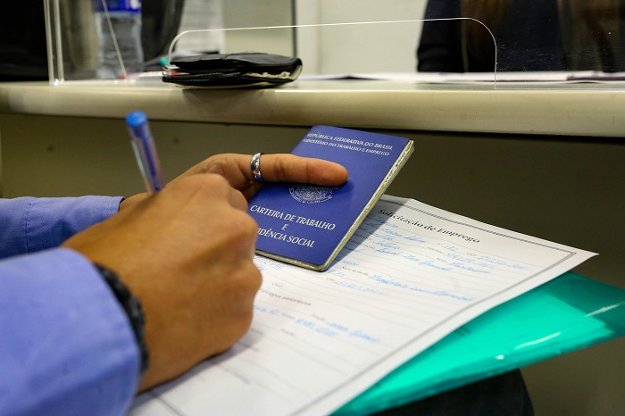 PARANÁ TEM MENOR ÍNDICE DE DESEMPREGO EM 10 ANOS