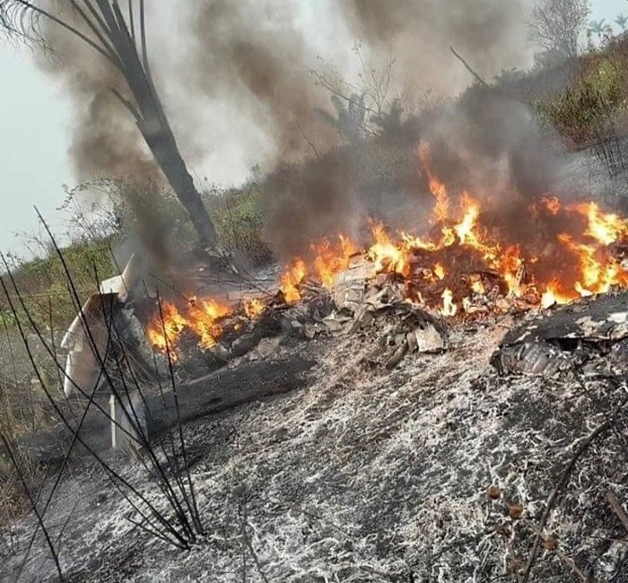 AVIÃO DE PEQUENO PORTE CAI E DEIXA 5 MORTOS NO MATO GROSSO