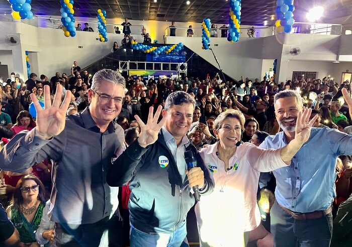 PREFEITA ELIZABETH SCHMIDT INICIA O SEU SEGUNDO MANDATO COM POSSE NO ÓPERA