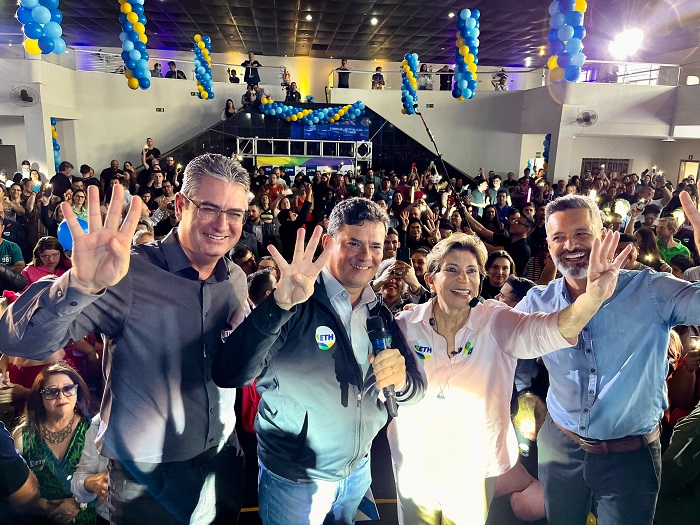 PREFEITA ELIZABETH SCHMIDT INICIA O SEU SEGUNDO MANDATO COM POSSE NO ÓPERA