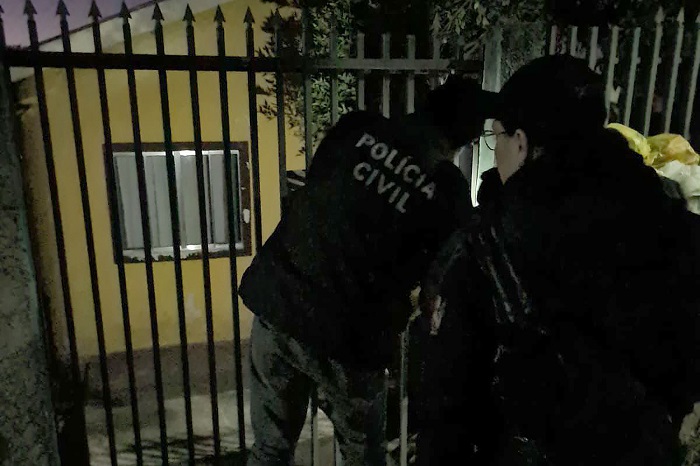 PRESAS 12 PESSOAS FORAGIDAS POR ESTELIONATO