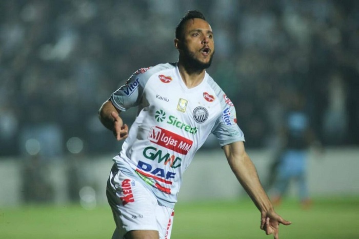 “FANTASMA” DESENCANTA E VOLTA A VENCER COM GOLS DE MAXWELL E FELIPE AUGUSTO