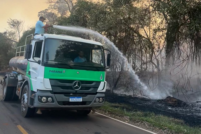 CAMINHÕES-PIPA AUXILIAM NO COMBATE A INCÊNDIOS FLORESTAIS