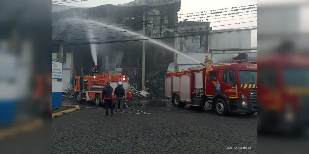 VÍDEO: BRF concede férias coletivas após incêndio em Carambeí; relembre imagens do incidente