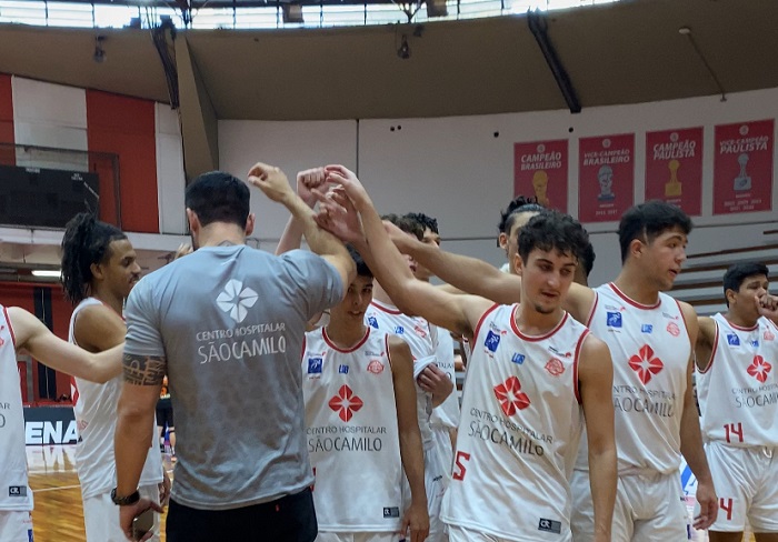 PONTA GROSSA BASQUETE/SÃO CAMILO FECHA LDB/SUB-22 EM 4º NA SÉRIE PRATA