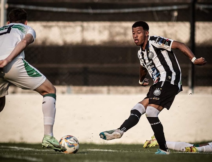 “FANTASMINHA” ENFRENTA CORITIBA COM A VANTAGEM DO EMPATE NO SUB-20