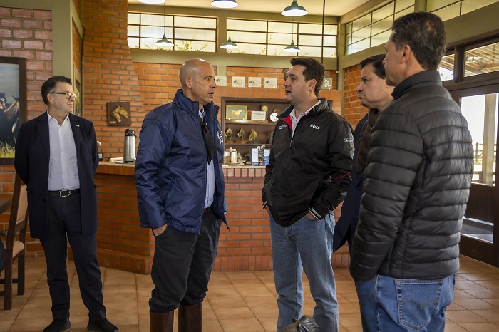 GOVERNO INVESTE NO TURISMO DOS CAMPOS GERAIS
