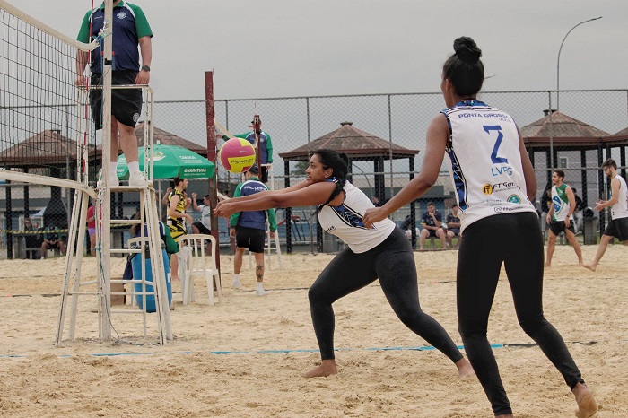 VÔLEI DE PRAIA TEM PONTA GROSSA LUTANDO POR MEDALHAS NA MACRO DOS 66º JAPS
