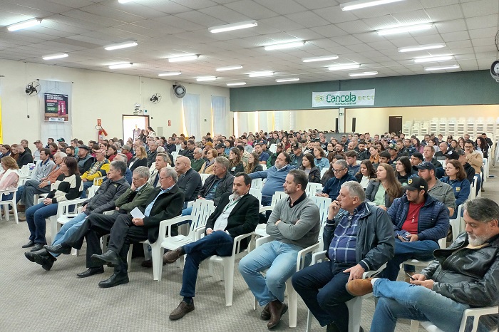 PERMANÊNCIA DE JOVENS NO CAMPO É IMPORTANTE PARA BOVINOCULTURA