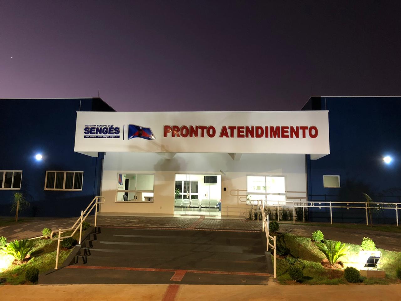 HOMEM MORRE A PAULADAS