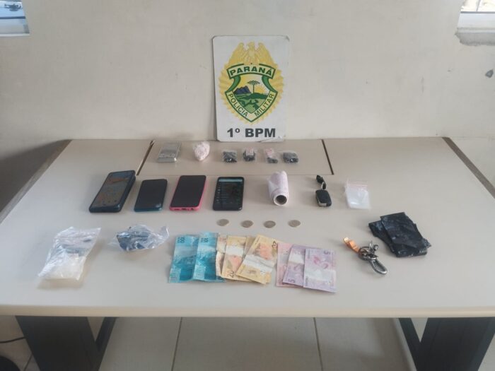 POLÍCIA APREENDE COCAÍNA E MATERIAIS DE TRÁFICO EM ABORDAGEM NA BOA VISTA