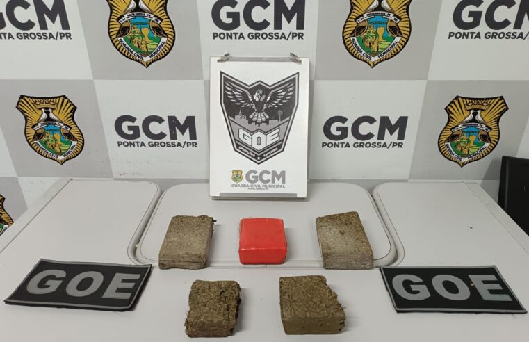 MENOR DE 17 ANOS É APREENDIDO COM UM QUILO DE MACONHA