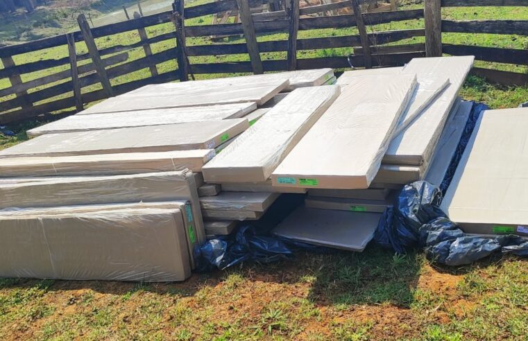 POLÍCIA RECUPERA CAMINHÃO E CARGA ROUBADA EM ITAIACOCA