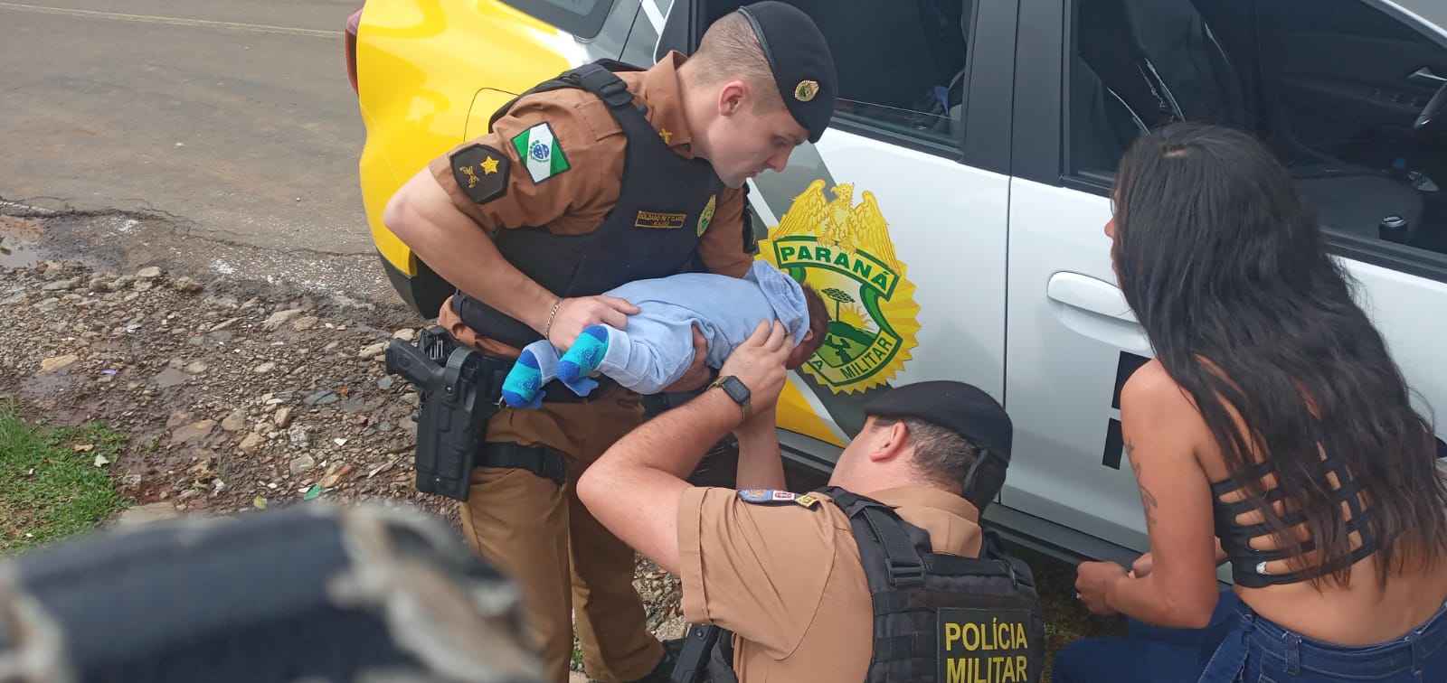 CRIANÇA DE 1 ANO E 3 MESES É SALVA POR POLICIAIS MILITARES EM ARAPOTI