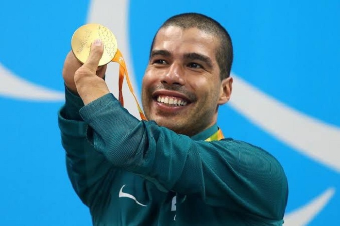 DANIEL DIAS INSPIRA OS FUTUROS CAMPEÕES DA NATAÇÃO PARALÍMPICA PRINCESINA