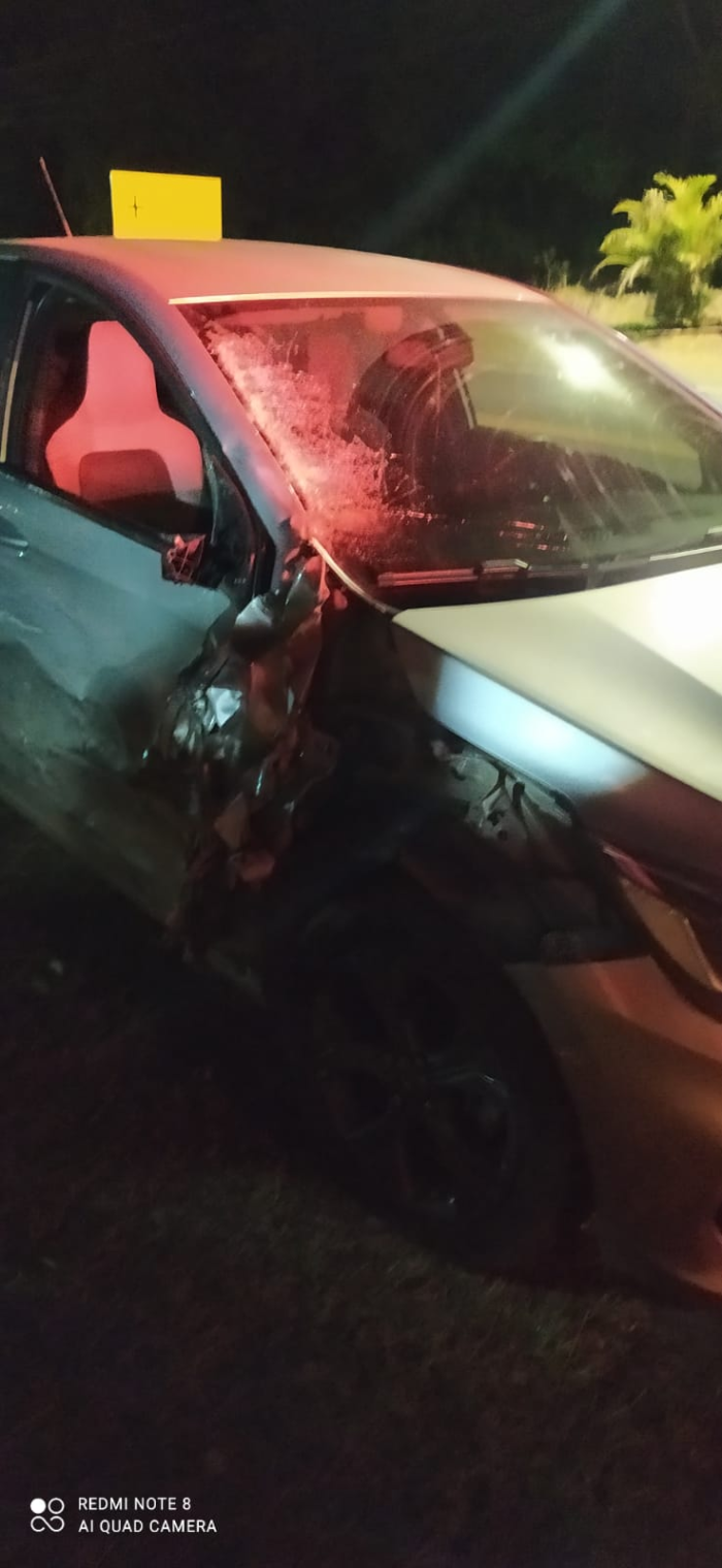 MOTOCICLISTA E CARONA FERIDOS EM COLISÃO NA PRC-487 EM IPIRANGA