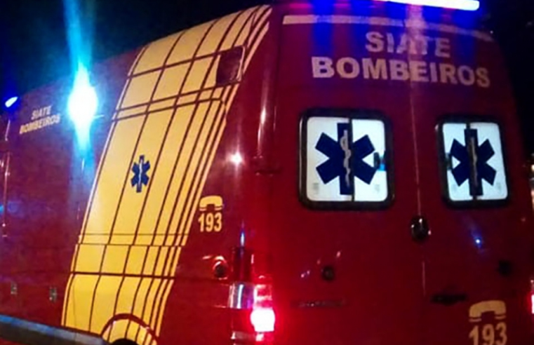 COLISÃO COM POSTE TIRA A VIDA DE MOTOBOY DE 31 ANOS EM CASTRO