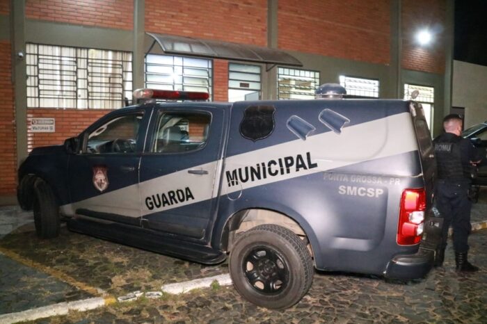 GCM PRENDE DOIS HOMENS SUSPEITOS DE AGRESSÃO NA AVENIDA MUNCHEN