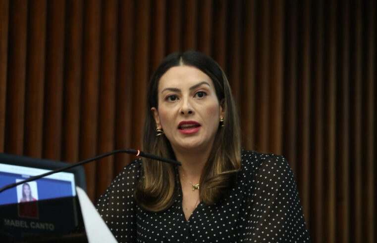 CAMPANHA DE MABEL CANTO SUSPENDE ATIVIDADES APÓS MORTE DE COLABORADORA VITÍMA DE DISPAROS NO CARÁ CARÁ (VÍDEO)