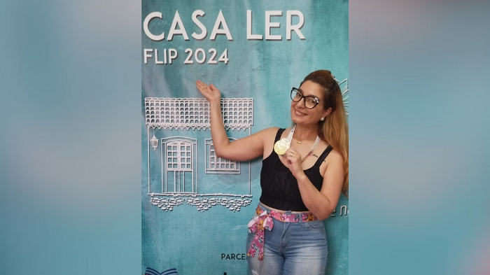 ESCRITORA CAROL OLIVEIRA É HOMENAGEADA NA FLIP EM PARATY