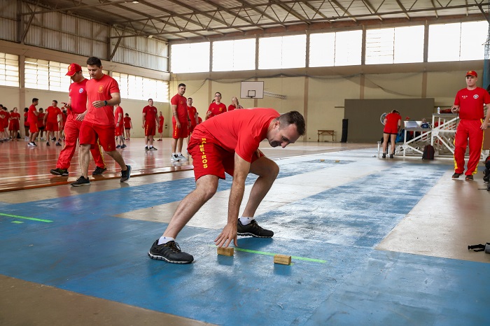 BOMBEIROS INICIAM TESTES FÍSICOS PARA CURSO DE GUARDA-VIDAS