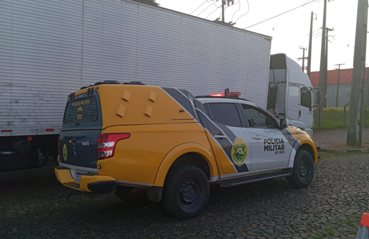 POLÍCIA MILITAR RECUPERA CAMINHÃO ROUBADO COM MAIS DE 23 TONELADAS DE QUEIJO
