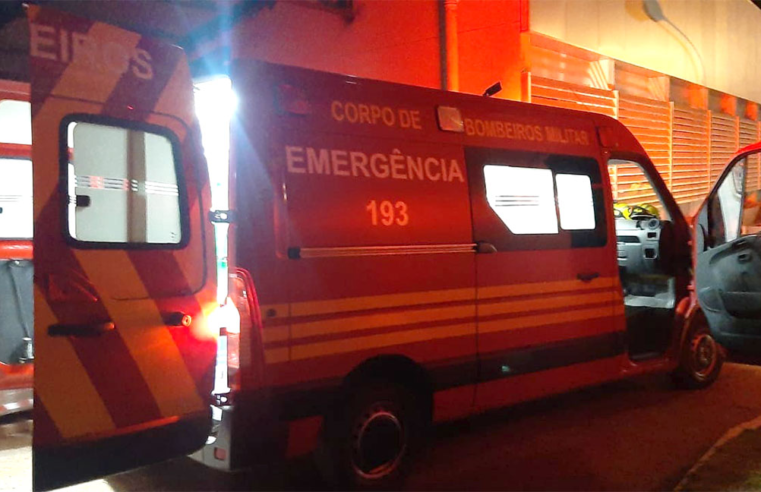 TIROS EM OLARIAS: JOVEM DE 20 ANOS É BALEADO E OUTRO HOMEM FOGE APÓS ATAQUE