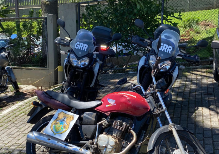GUARDA MUNICIPAL APREENDE MOTOCICLETA COM PLACA ADULTERADA